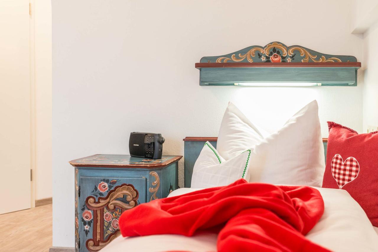 Ferienhotel Hahn Garni 鲁波尔丁 外观 照片