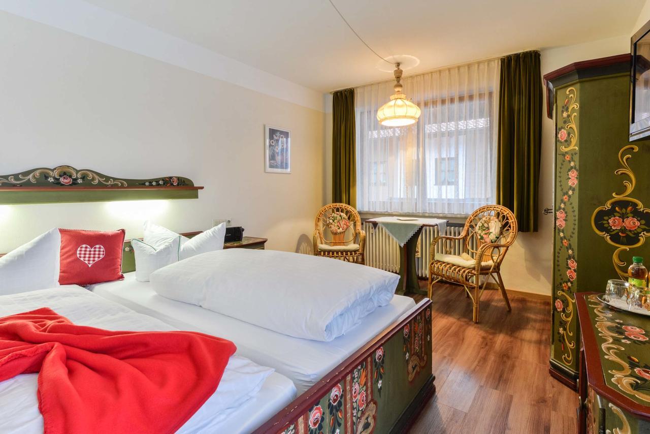 Ferienhotel Hahn Garni 鲁波尔丁 外观 照片